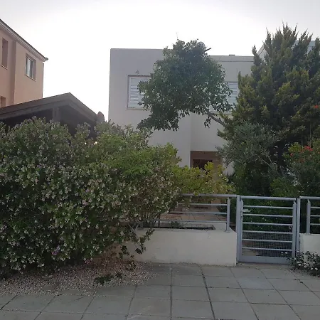 Seafront Family Beachouse In Cyprus Near Polis Case de vacanță